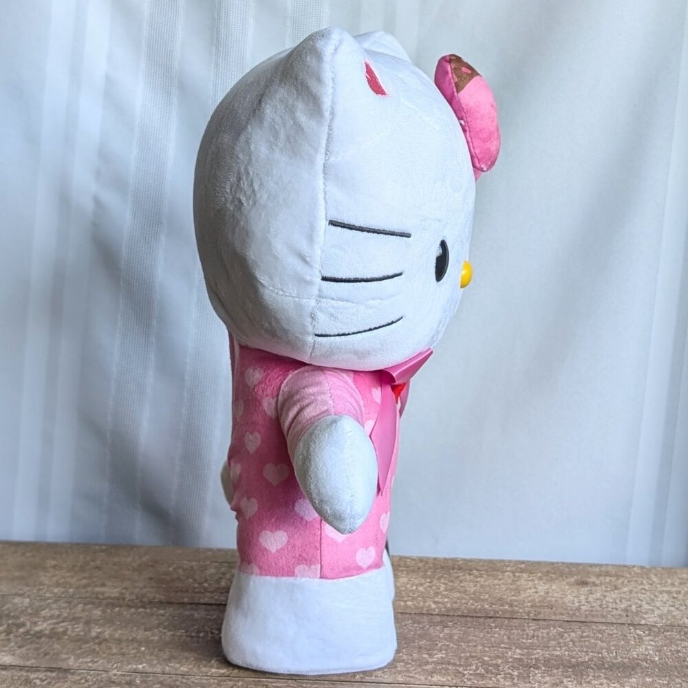 Sanrio Hello Kitty Valentines Day Animated Side Stepper Plush NWT - Picture 5 of 8